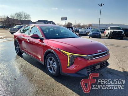 New 2025 Kia K4 LXS