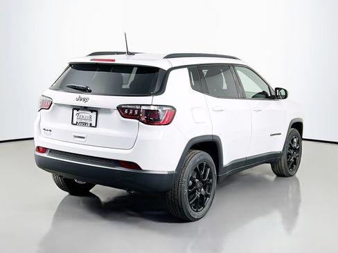 New 2026 Jeep Compass Latitude AWD/4WD image 7