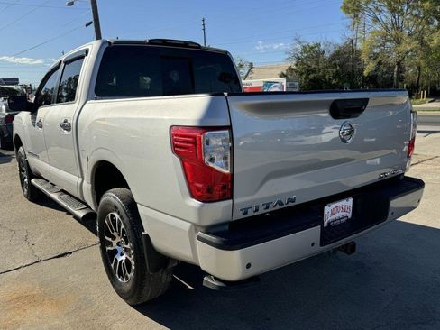 Used 2020 Nissan Titan SV w/ SV Convenience Package image 7