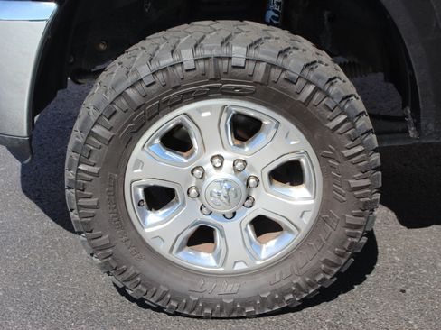 Used 2017 RAM 2500 Laramie w/ Convenience Group image 11