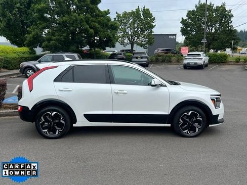 Used 2024 Kia Niro Wind w/ Wind Preserve Package FWD image 8