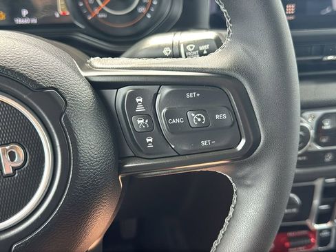 Used 2025 Jeep Gladiator Sport AWD/4WD image 26