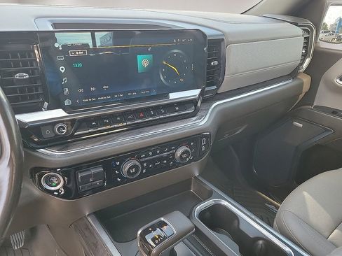 Used 2023 Chevrolet Silverado 1500 LTZ w/ LTZ Premium Package AWD/4WD image 20