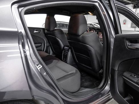 Used 2015 Dodge Charger SXT image 43