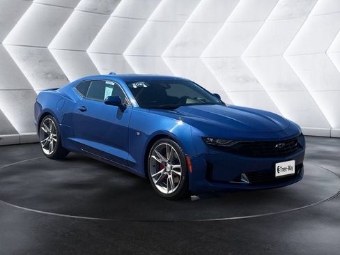 Certified 2021 Chevrolet Camaro LT w/ RS Package RWD image 7