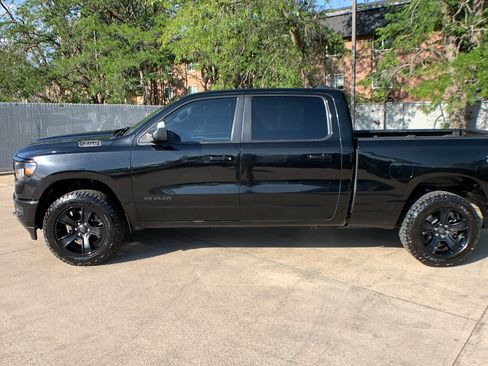 Used 2020 RAM 1500 Big Horn AWD/4WD image 2