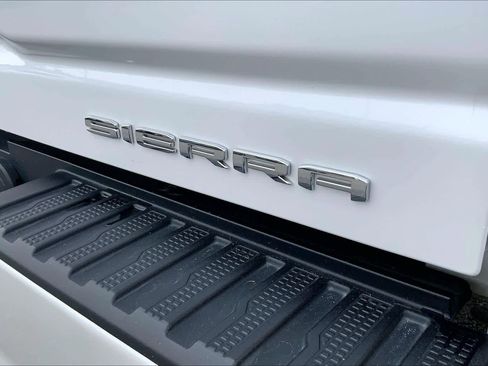 Used 2022 GMC Sierra 3500 Denali w/ Denali Ultimate Package image 10