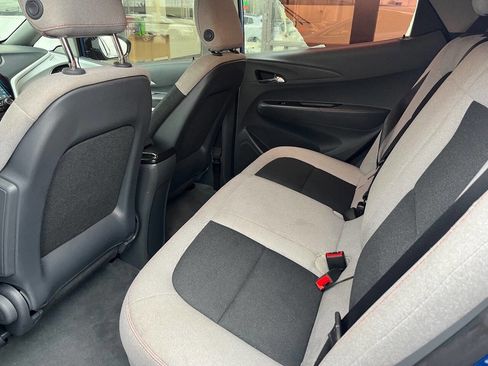 Used 2018 Chevrolet Bolt LT image 7