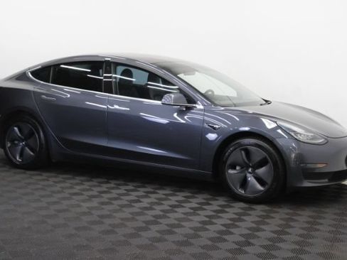 Used 2018 Tesla Model 3 Long Range AWD/4WD image 3