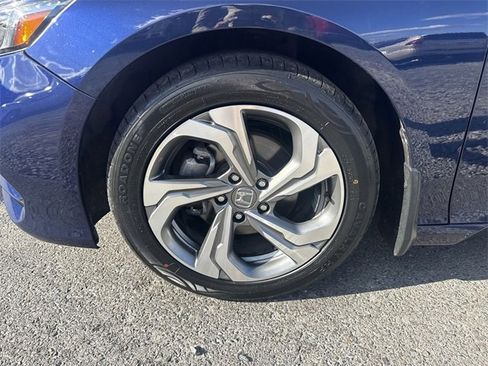 Used 2018 Honda Accord EX-L image 10