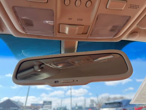 Used 2002 Lexus SC 430 Convertible image 50