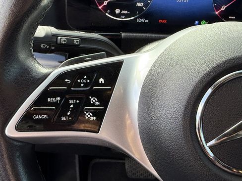 Used 2025 Mercedes-Benz GLA 250 image 16