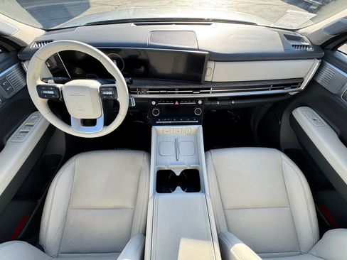 Used 2024 Hyundai Santa Fe Limited image 23