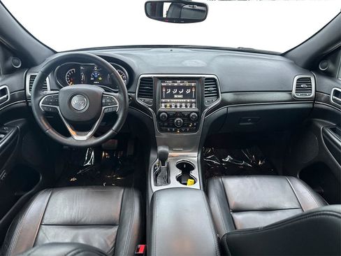 Used 2018 Jeep Grand Cherokee Limited image 32