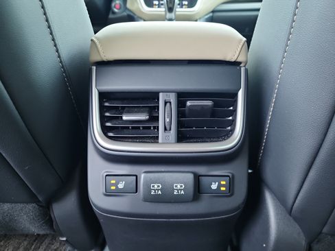 Certified 2022 Subaru Outback Limited image 12