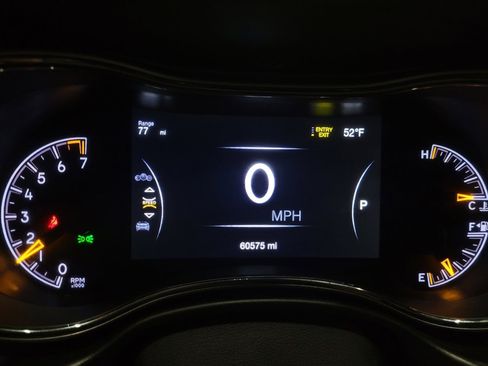 Used 2019 Jeep Grand Cherokee Trailhawk image 23