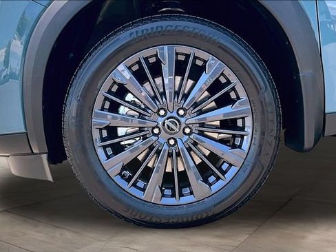 New 2026 Nissan Pathfinder SL w/ SL Premium Package (P04) FWD image 12