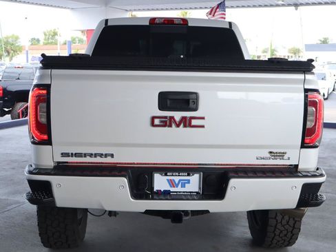 Used 2018 GMC Sierra 1500 Denali w/ Denali Ultimate Package AWD/4WD image 5