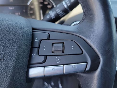 Used 2023 Cadillac XT4 Premium Luxury image 6