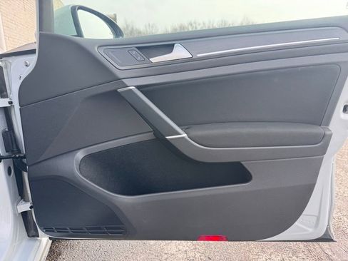 Used 2019 Volkswagen GTI S image 24