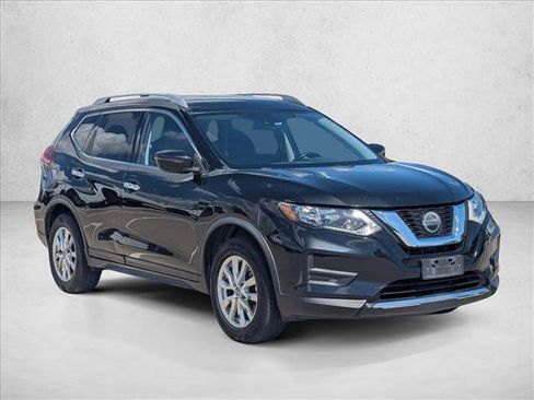 Used 2020 Nissan Rogue SV FWD image 3