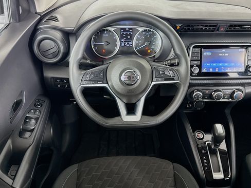Used 2021 Nissan Kicks S FWD image 15