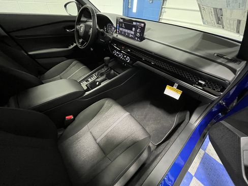 New 2025 Honda Accord Sport image 33