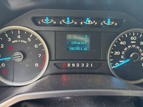 Used 2016 Ford F150 XLT image 11