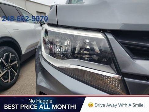 Used 2021 Chevrolet Colorado W/T w/ Custom Special Edition image 7