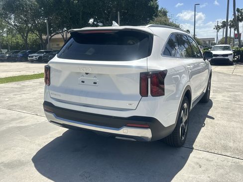 New 2026 Kia Sorento EX FWD image 6