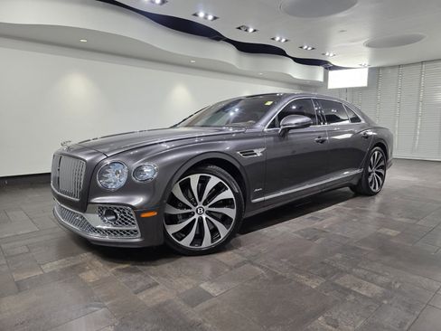 Used 2023 Bentley Flying Spur Azure image 1