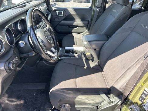 Used 2022 Jeep Wrangler Unlimited Sahara w/ LED Lighting Group AWD/4WD image 19