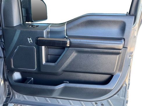 Used 2019 Ford F150 Lariat w/ Equipment Group 502A Luxury AWD/4WD image 21