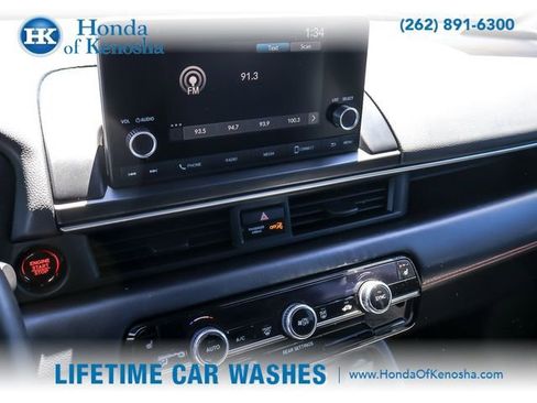 Used 2025 Honda Pilot Sport image 15
