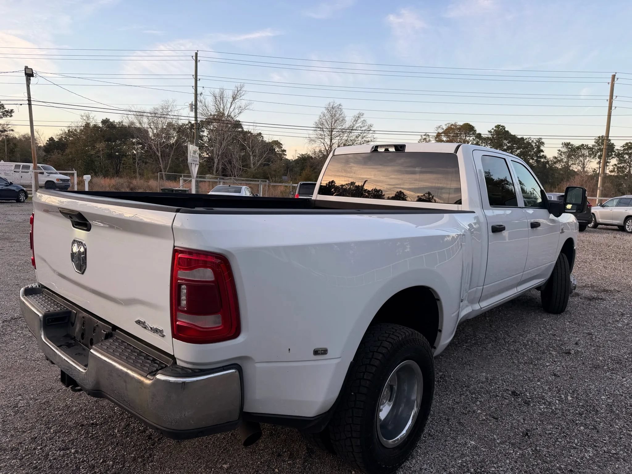 Used 2024 RAM 3500 Tradesman w/ Towing Technology Group AWD/4WD image 4