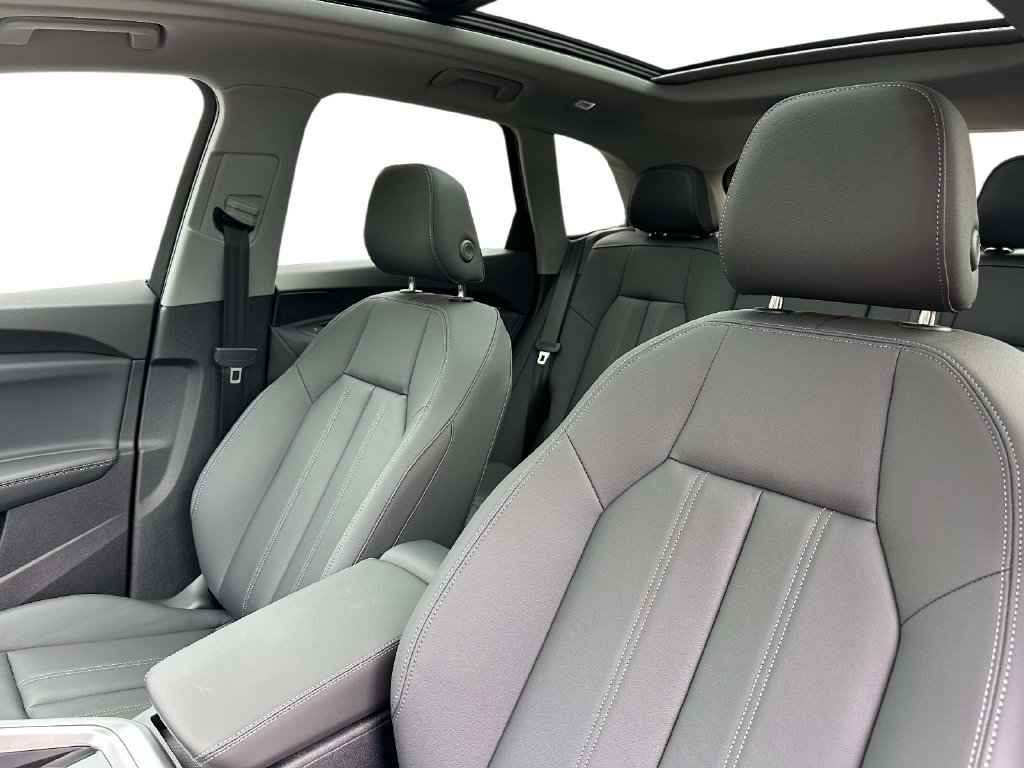 New 2026 Audi Q5 Premium AWD/4WD image 18
