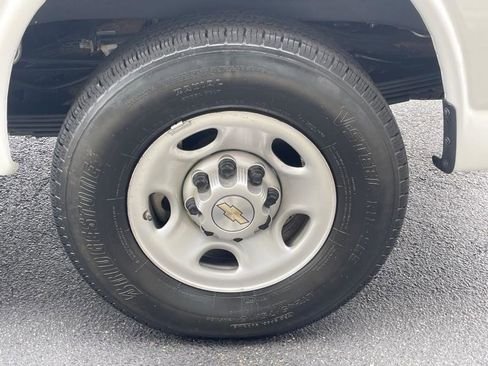 Used 2023 Chevrolet Express 3500 LS image 43