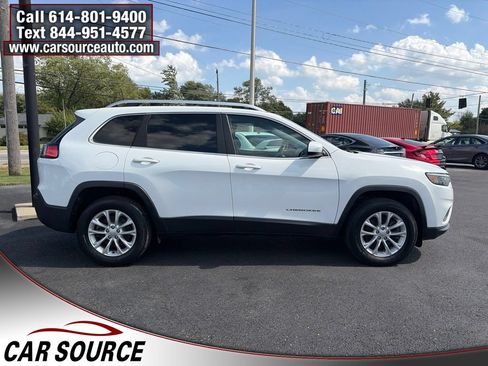 Used 2019 Jeep Cherokee Latitude w/ Popular Appearance Group AWD/4WD image 4