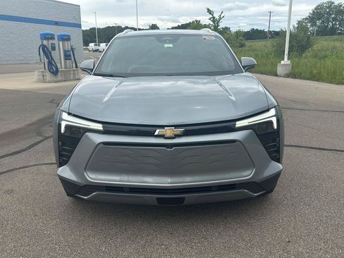 Used 2024 Chevrolet Blazer EV LT AWD/4WD image 8
