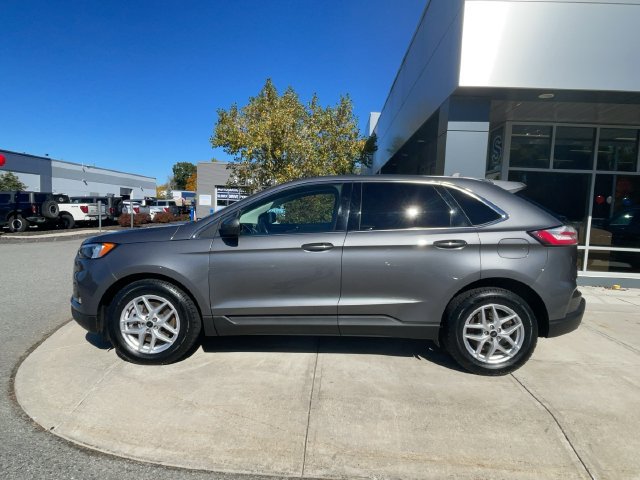 Certified 2023 Ford Edge SEL w/ Convenience Package AWD/4WD image 4