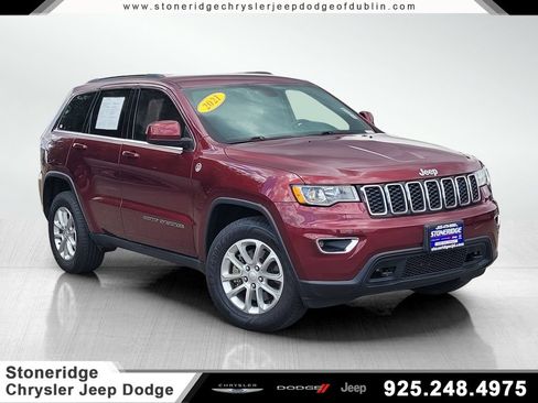Used 2021 Jeep Grand Cherokee Laredo AWD/4WD image 1