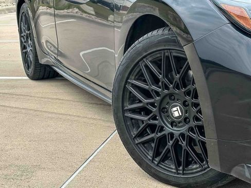 Used 2020 Nissan Maxima SR w/ Sport Mat Group FWD image 9