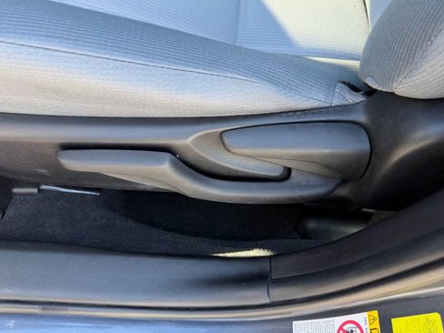 Used 2017 Toyota Corolla L image 17