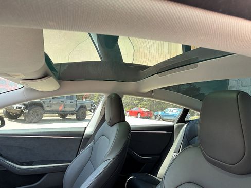 Used 2025 Tesla Model 3 Long Range image 18