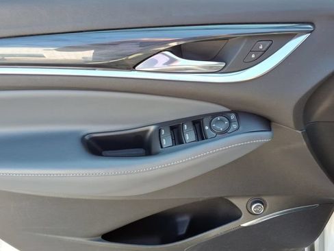 Used 2021 Buick Enclave Essence w/ Trailering Package, 5000 lbs. AWD/4WD image 8