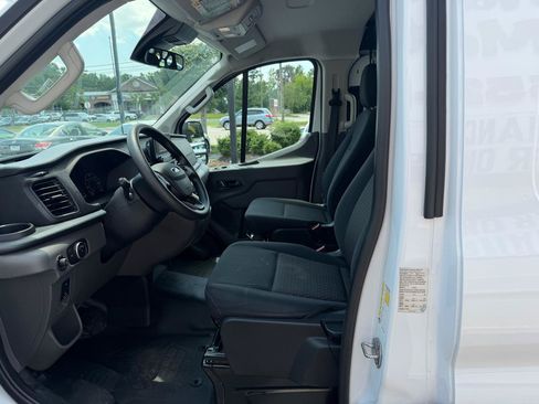 Used 2025 Ford Transit 250 Low Roof w/ Exterior Upgrade Package RWD image 9