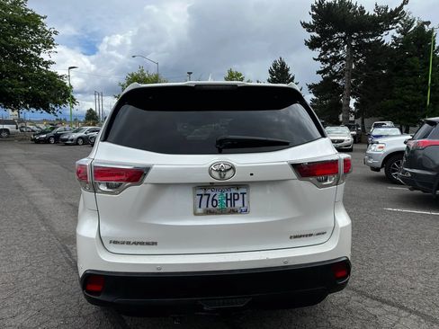 Used 2015 Toyota Highlander Limited AWD/4WD image 4