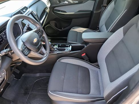 Used 2021 Chevrolet TrailBlazer LT w/ Convenience Package image 9