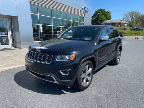 Used 2015 Jeep Grand Cherokee Limited w/ Trailer Tow Group IV AWD/4WD image 2