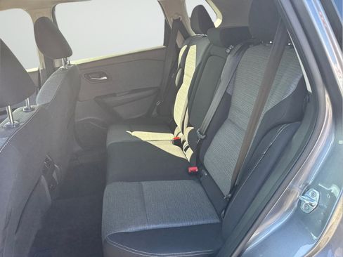 Certified 2022 Nissan Rogue SV FWD image 28
